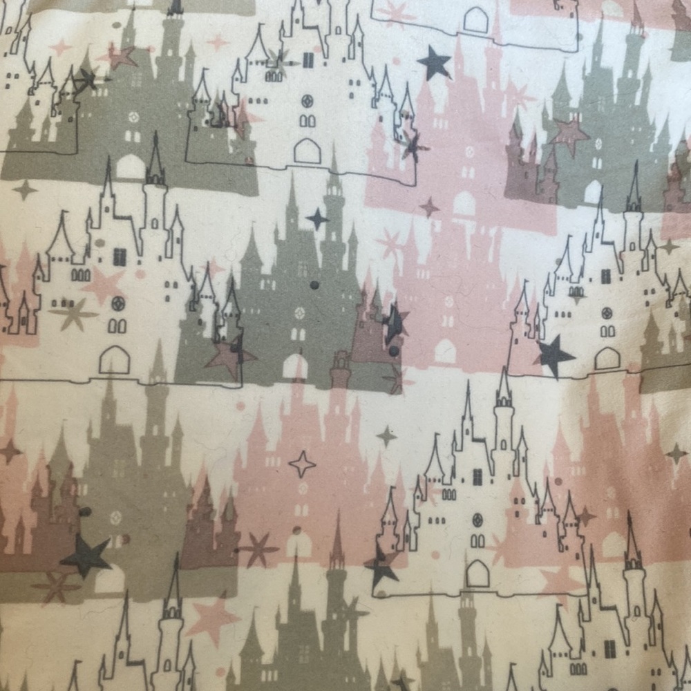 DisneyParks exclusive Pink/White/Grey Cinderella’s Castle Butter Leggings 3X NWT